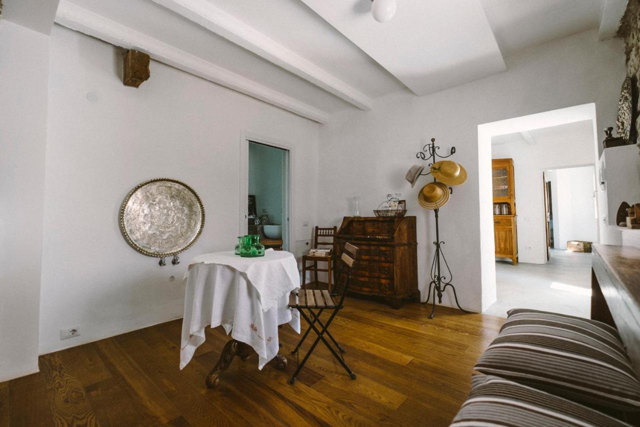 Sotto I Sassi Bed & Breakfast *